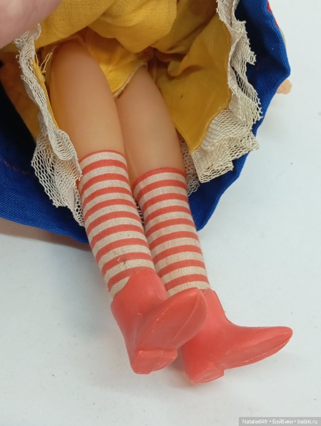 Советская кукла в костюме Курской губерни в оригинальном костюме фабрики «8 Марта» (фото 4)