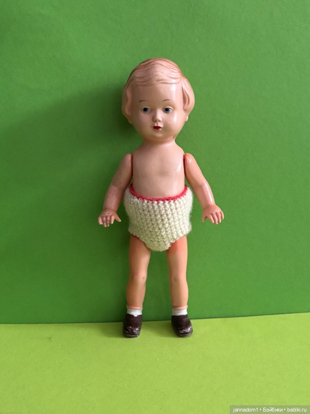 Куколка Edi из колкого пластика, высота 16 см