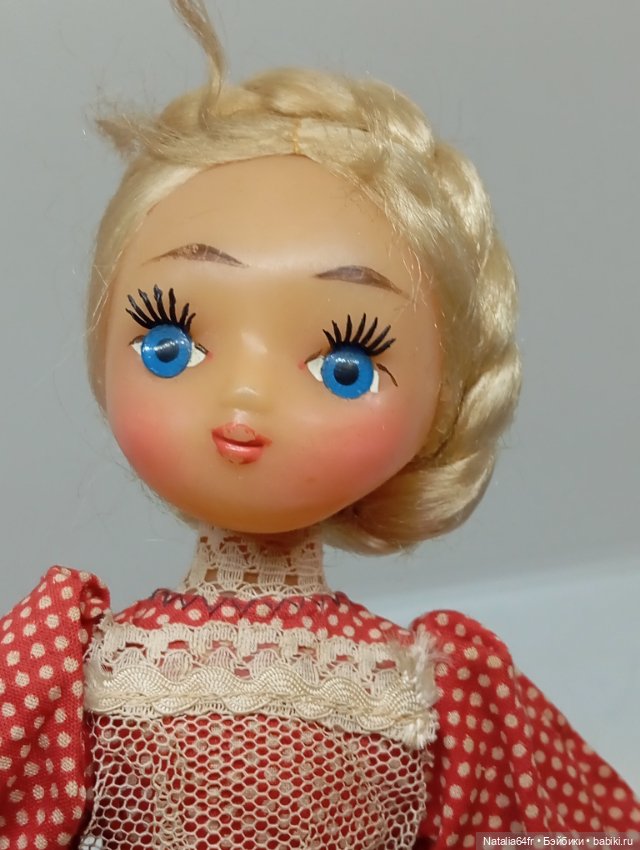 Советская кукла в костюме Курской губерни в оригинальном костюме фабрики «8 Марта» (фото 3)