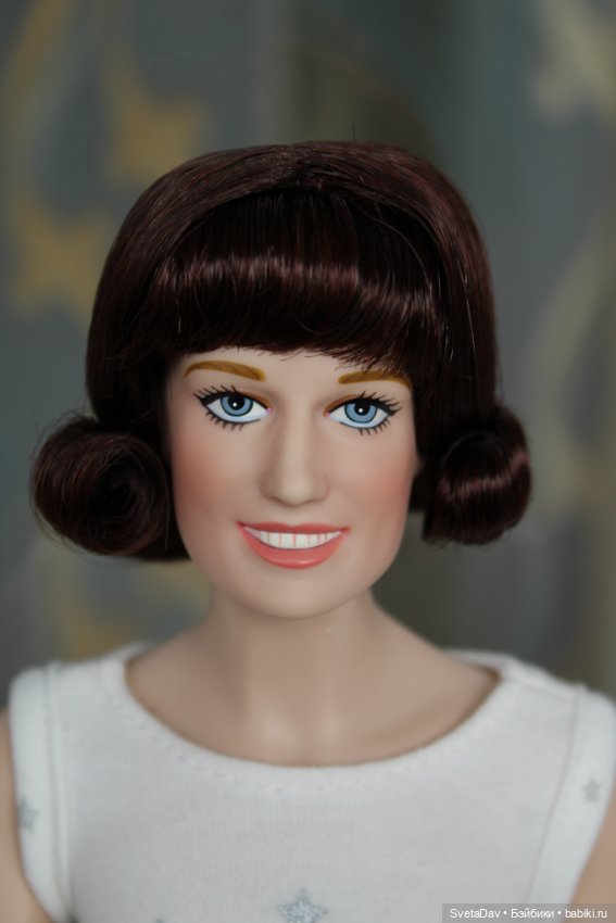 Парики 5-6 новые на кукол Франклин Минт и Тоннер