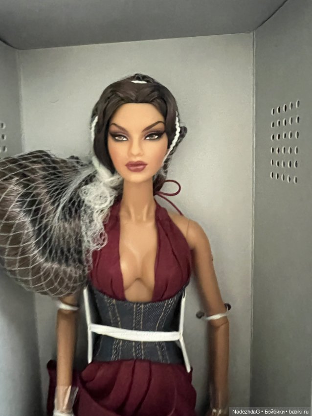 Isha Kalpana Nayaranan — Фэшн (фото 3)