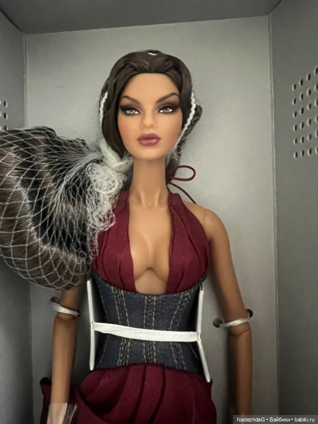 Isha Kalpana Nayaranan — Фэшн (фото 8)