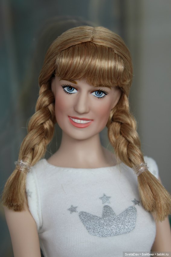 Парики 5-6 новые на кукол Франклин Минт и Тоннер (фото 3)