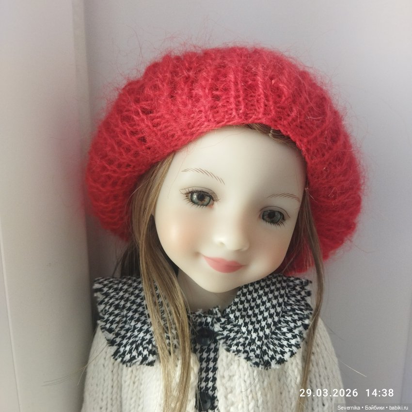 Очаровательная Шарлотта Руби Ред (фото 4)