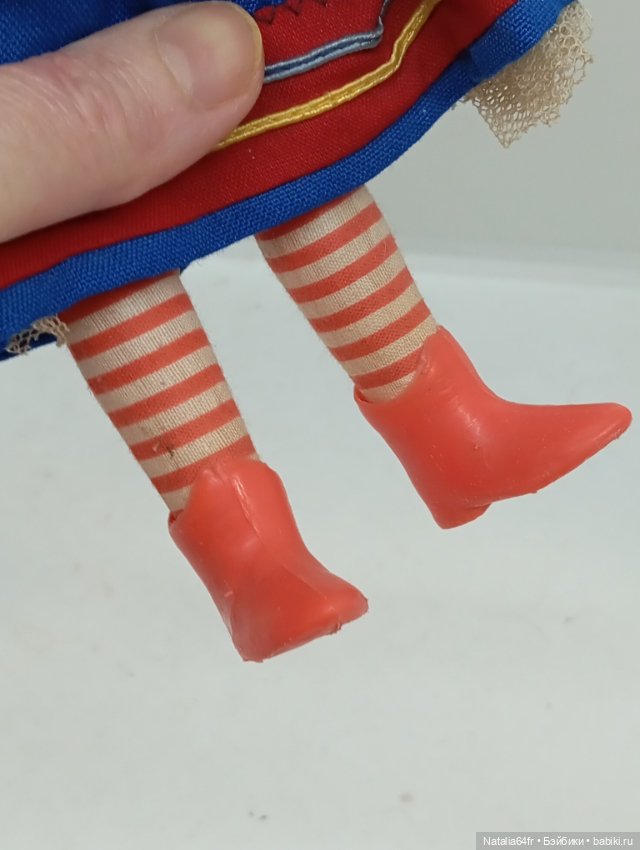 Советская кукла в костюме Курской губерни в оригинальном костюме фабрики «8 Марта» (фото 5)