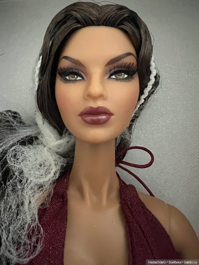 Isha Kalpana Nayaranan — Фэшн