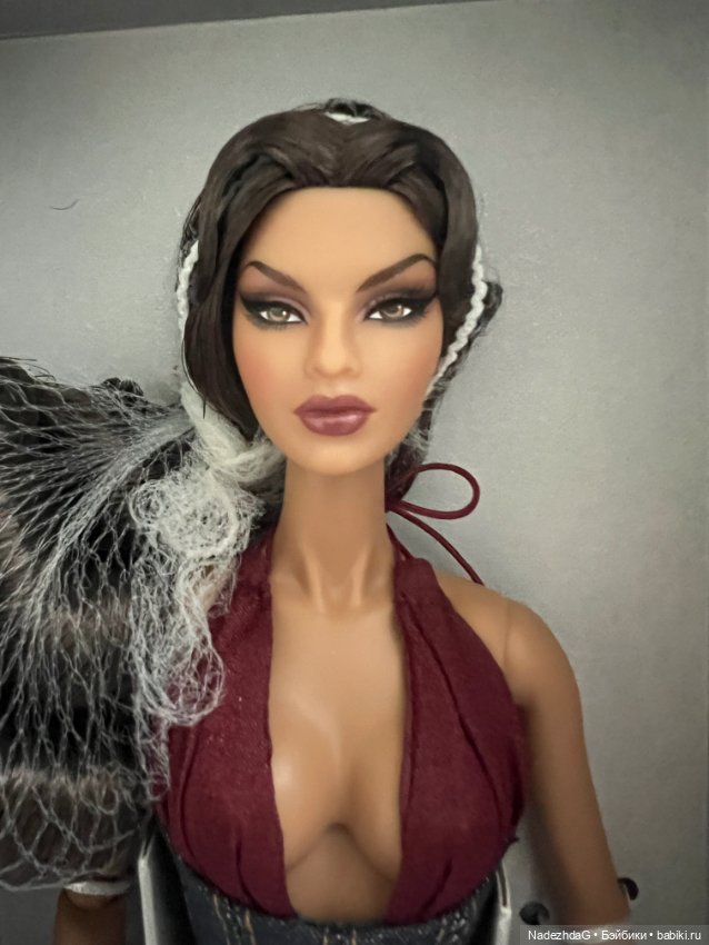 Isha Kalpana Nayaranan — Фэшн (фото 6)