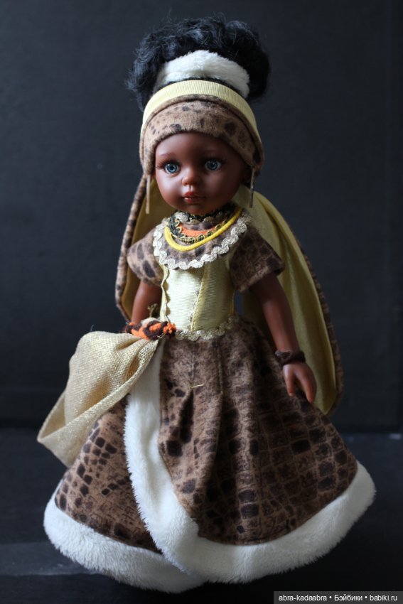 Нора африкана на старом теле