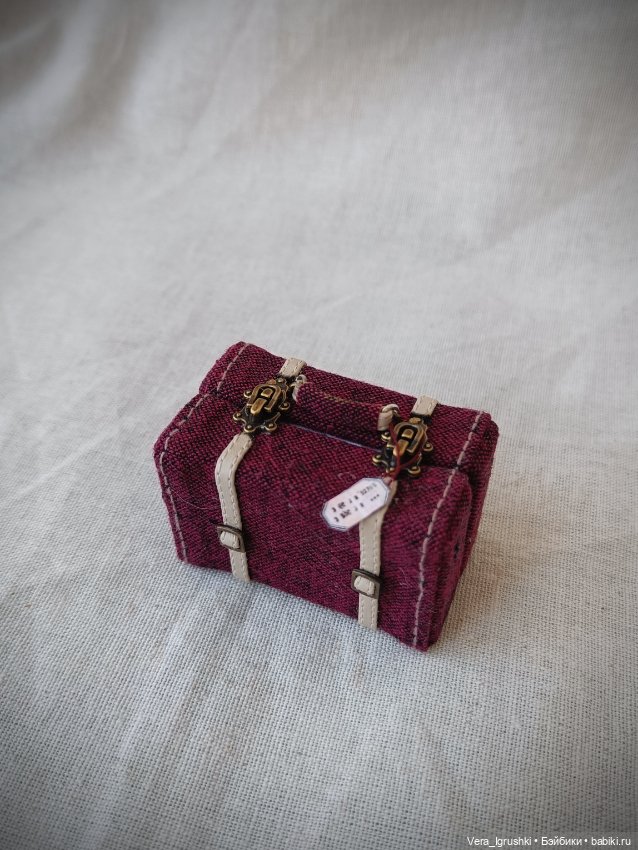 Мини чемодан — Шляпы (фото 4)