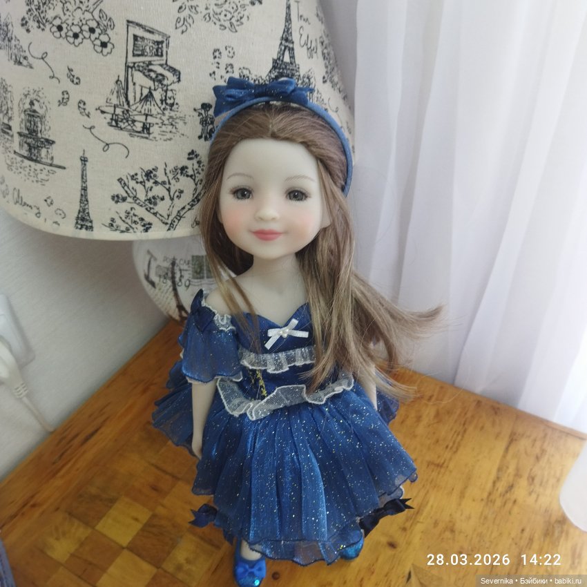 Очаровательная Шарлотта Руби Ред