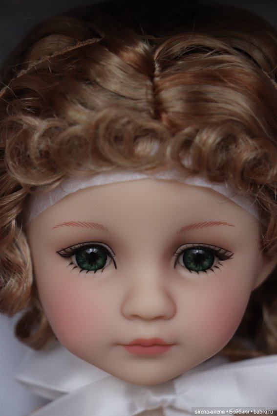 Клубная Изабелла Руби Ред, Isabella Ruby Red, комплект с зонтом (фото 8)