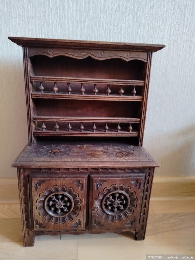 Антикварный Бретонский буфет