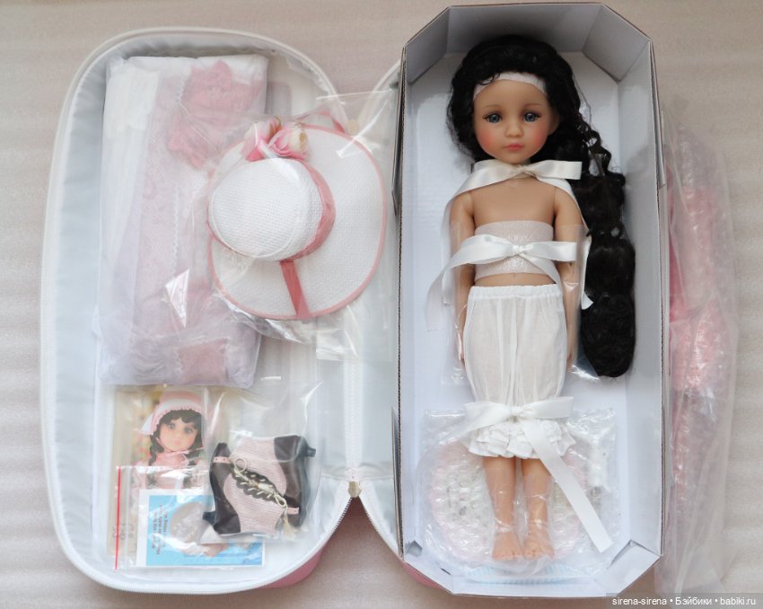 Клубная Марта Руби Ред, Martha Ruby Red, комплект с зонтом