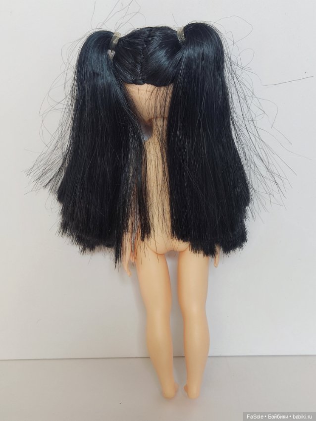 Виниловая куколка Дуодинг брюнетка (фото 4)