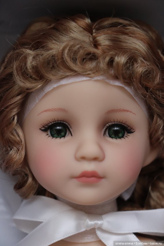 Клубная Изабелла Руби Ред, Isabella Ruby Red, комплект с зонтом (фото 6)