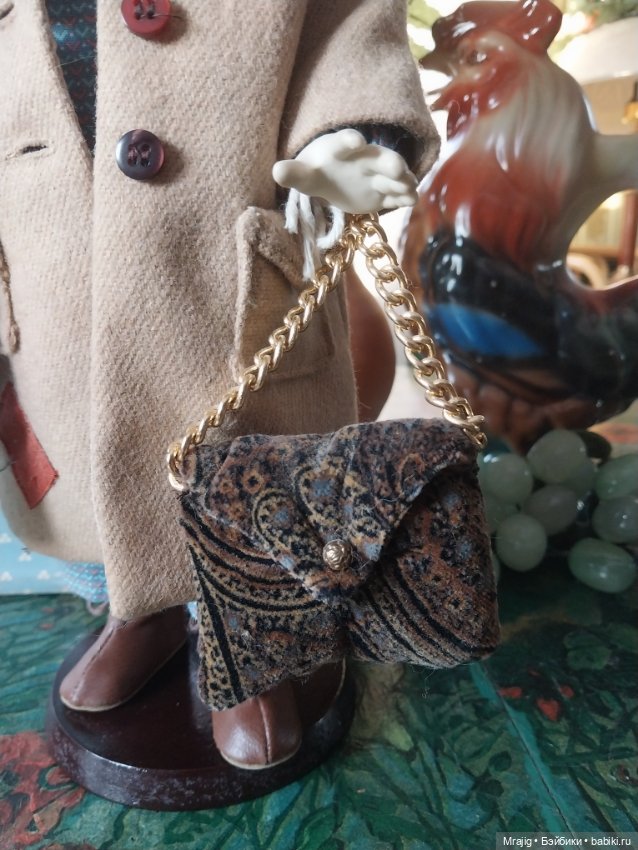 Старая леди с авоськами — Коллекционные куклы (фото 3)