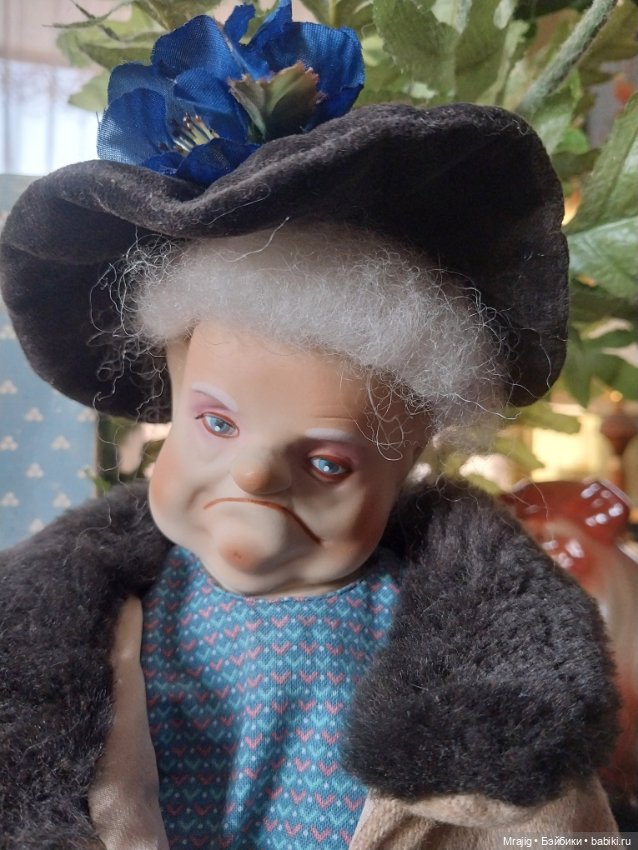 Старая леди с авоськами — Коллекционные куклы (фото 2)