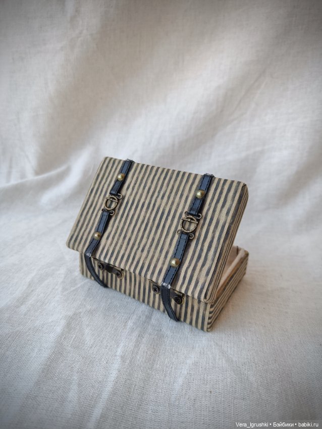 Чемодан для кукол — Шляпы (фото 7)