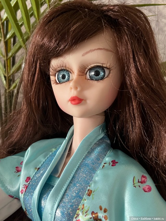 Наоми Звезда подиума 60 см 2012 г