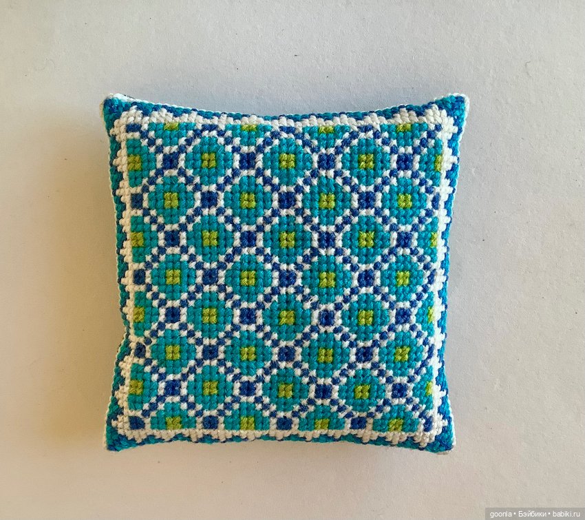 Интерьерные подушки для кукол от 40см