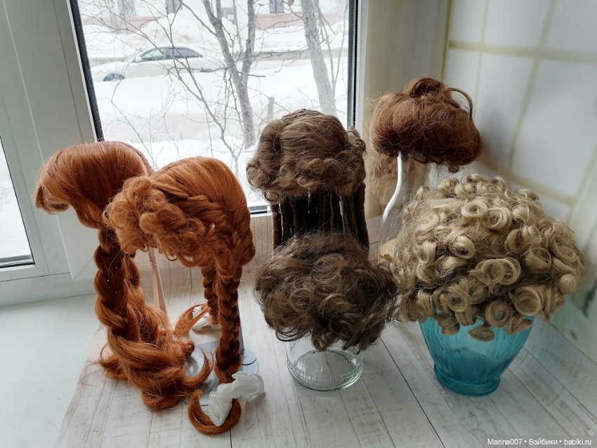 Лот винтажных паричков для больших кукол. Размер 16-15