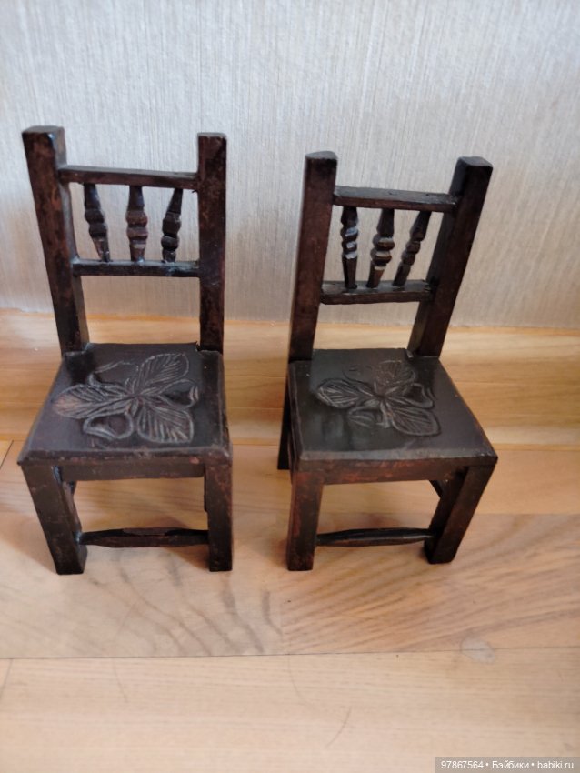 Антикварные Бретонские стулья