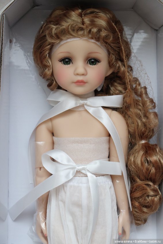 Клубная Изабелла Руби Ред, Isabella Ruby Red, комплект с зонтом (фото 2)