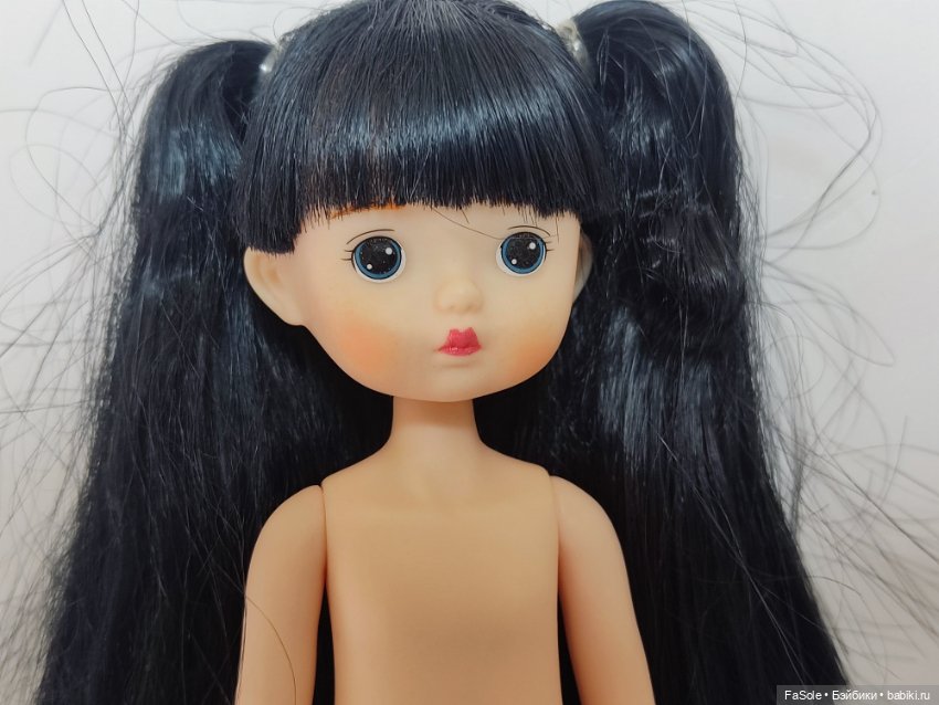 Виниловая куколка Дуодинг брюнетка (фото 5)