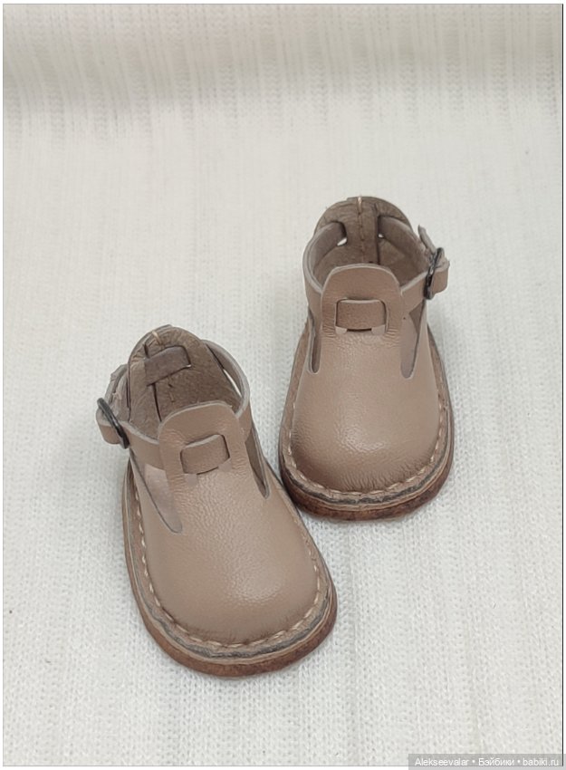 Обувь для кукол Paola Reina