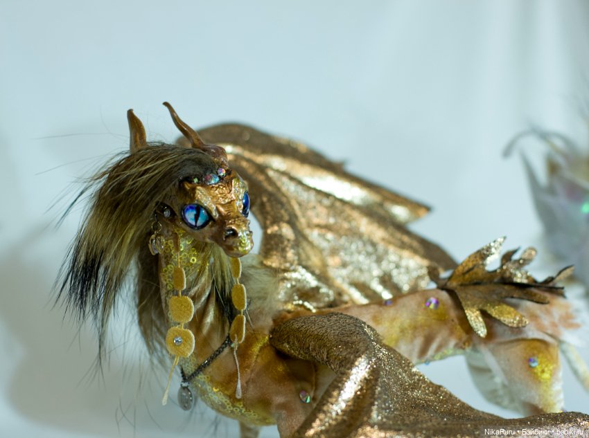 Дракон для Барби в смешанной технике, подвижный, знак зодиака Дева (фото 9)