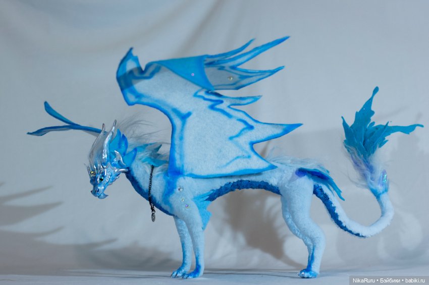 Дракон для Барби в смешанной технике, подвижный, знак зодиака Рыбы (фото 3)