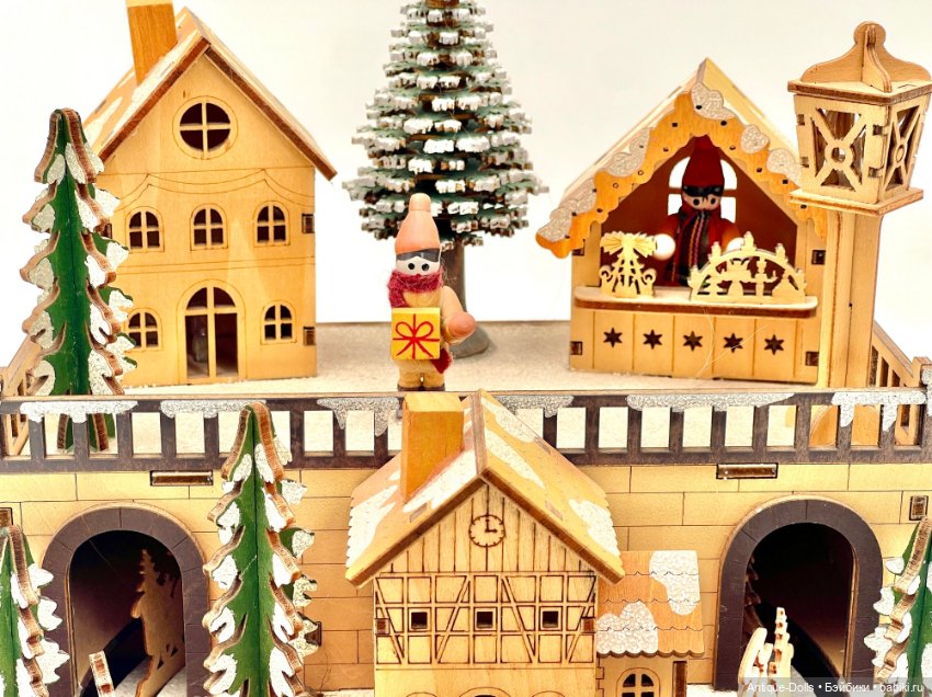 Винтажная музыкальная шкатулка-карусель Erzgebirge