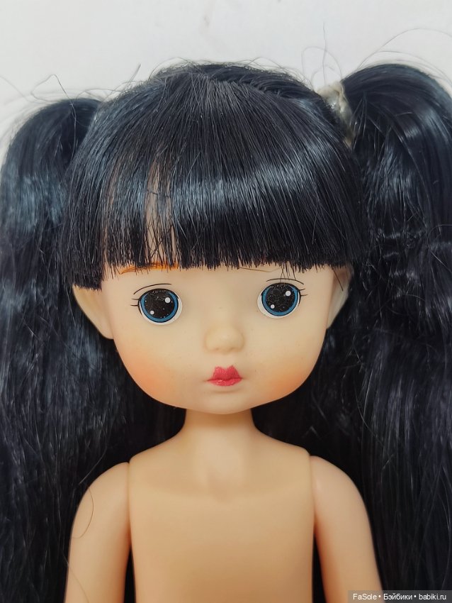 Виниловая куколка Дуодинг брюнетка (фото 2)