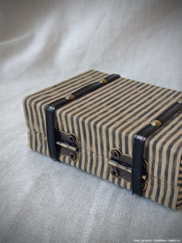 Чемодан для кукол — Шляпы (фото 5)