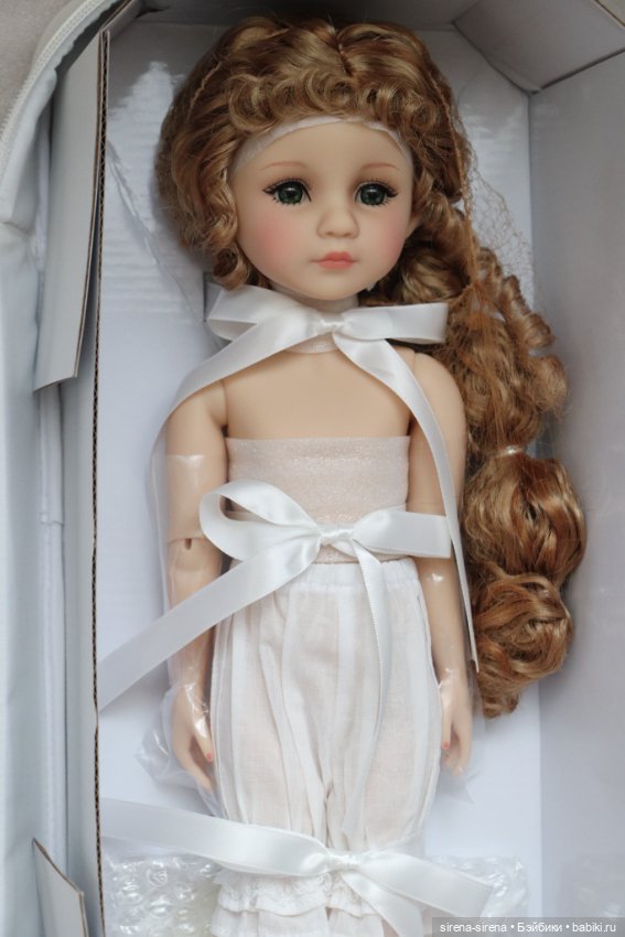 Клубная Изабелла Руби Ред, Isabella Ruby Red, комплект с зонтом (фото 4)