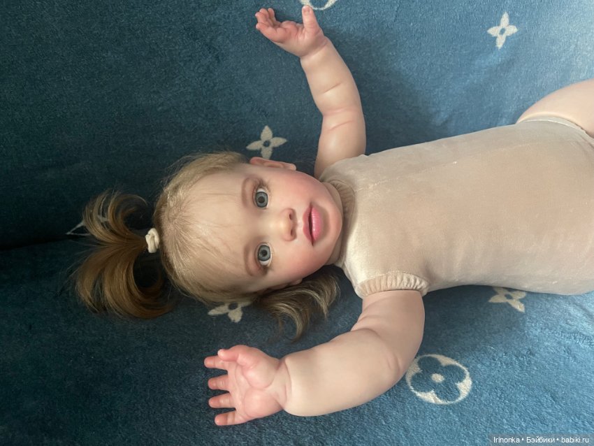 Сегодня 23000 Очаровательная девочка (фото 8)