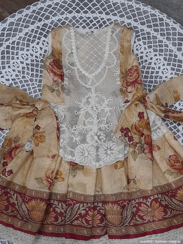 Лот одежды для создания полного образа вашей антикварной (винтажной) куколки (фото 2)