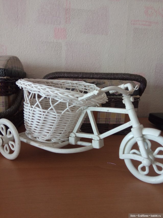 Велосипед с корзиной для кукольных фотосессий (фото 2)
