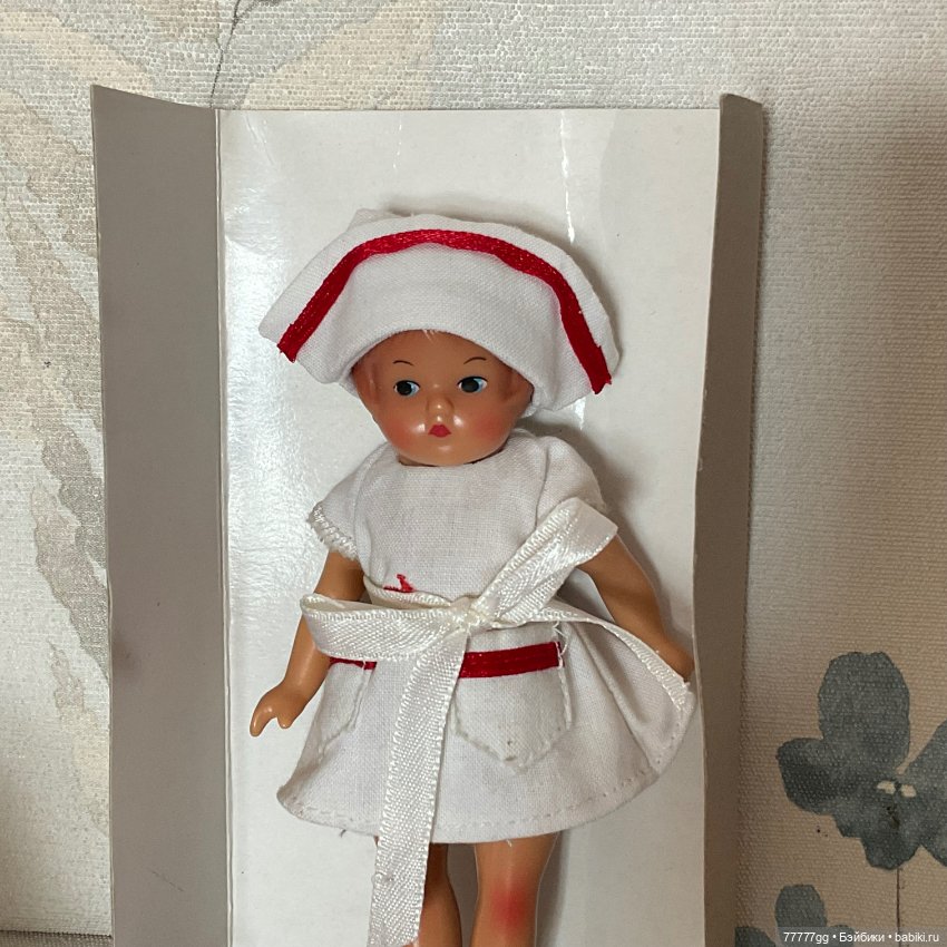 Задумчивая медсестра — Игровые куклы (фото 4)