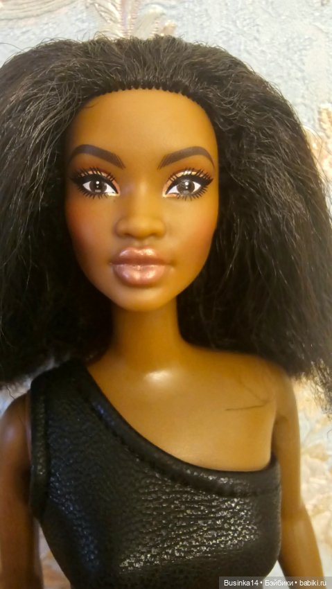 Продам Barbie Looks N2 — Игровые куклы (фото 2)