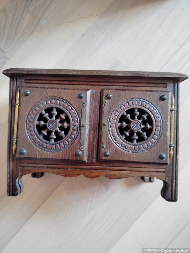 Антикварный Бретонский шкафчик