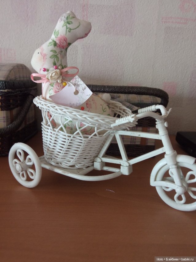 Велосипед с корзиной для кукольных фотосессий (фото 5)