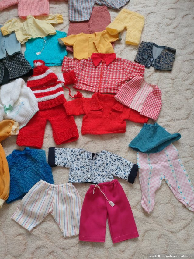 Большой лот винтажной одежды для кукол (фото 6)