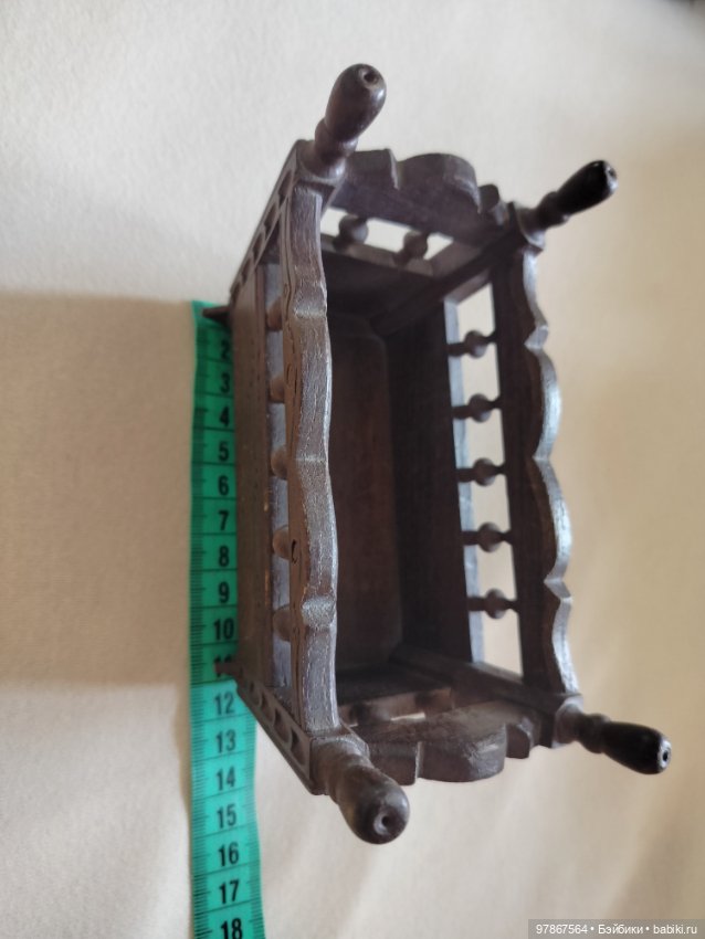 Бретонская колыбелька с куколкой