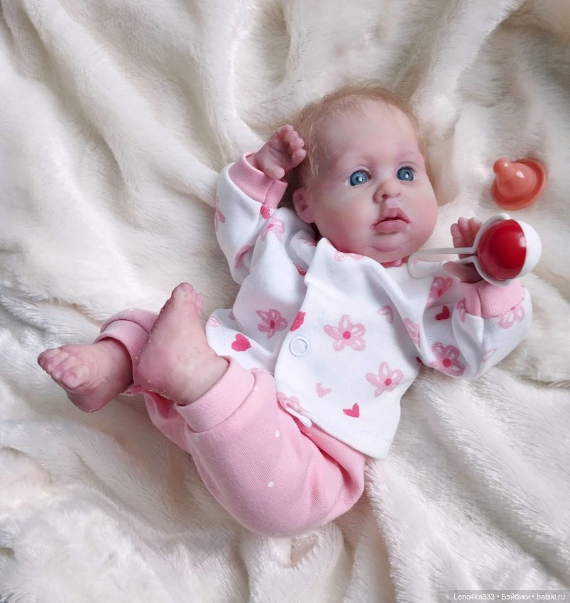 Продам силиконовую малышку