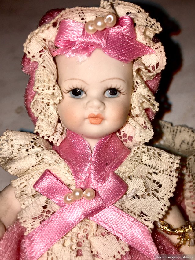 Крохотная Итальянка 11см полностью фарфор (фото 2)