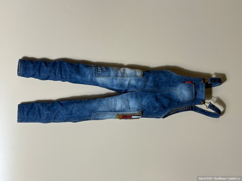 Продам джинсовый комбинезон для новых куколок Натальи Петровой (Чарли, Лана, Шайло) (фото 2)