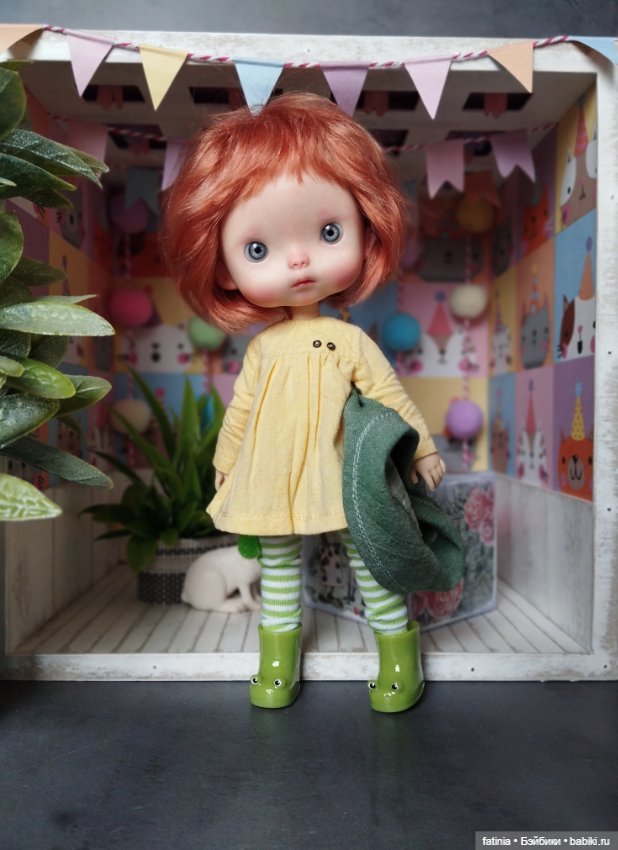 Яркий комплект с обувью для малышек Монст (фото 3)