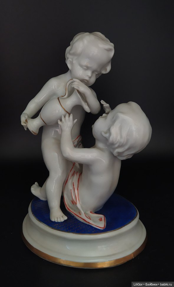 Путти с кувшином GALLUBA & HOFMANN