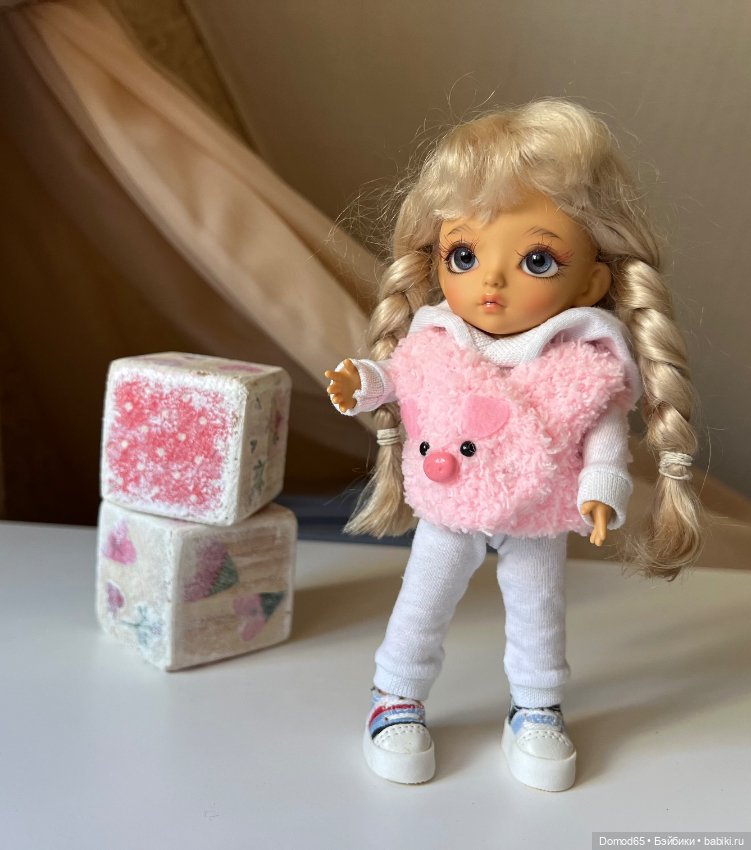 Безрукавки на желтую лати и кукол подобного размера-16 см (фото 2)